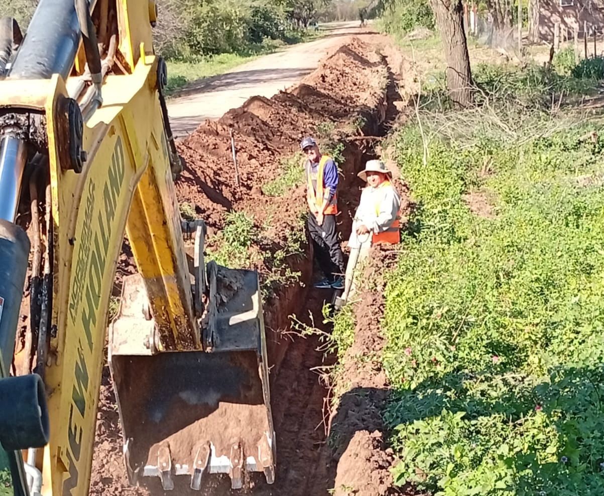 SAMEEP AMPLÍA LA RED DE AGUA POTABLE EN EL PARAJE LA CHIQUITA, DE SÁENZ ...