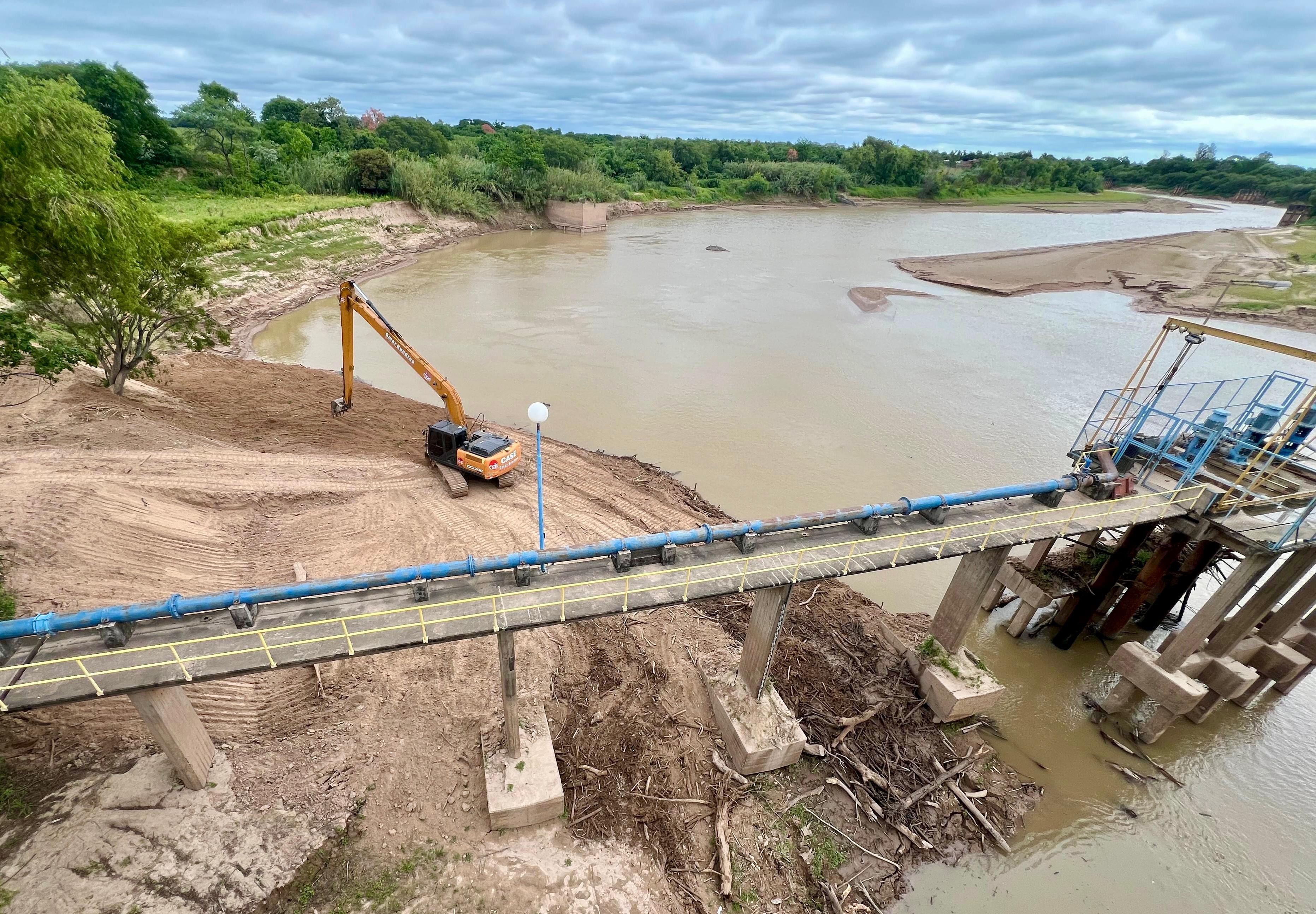 SAMEEP REALIZÓ LA LIMPIEZA EN LA TOMA DE AGUA CRUDA DEL RÍO BERMEJO EN ...