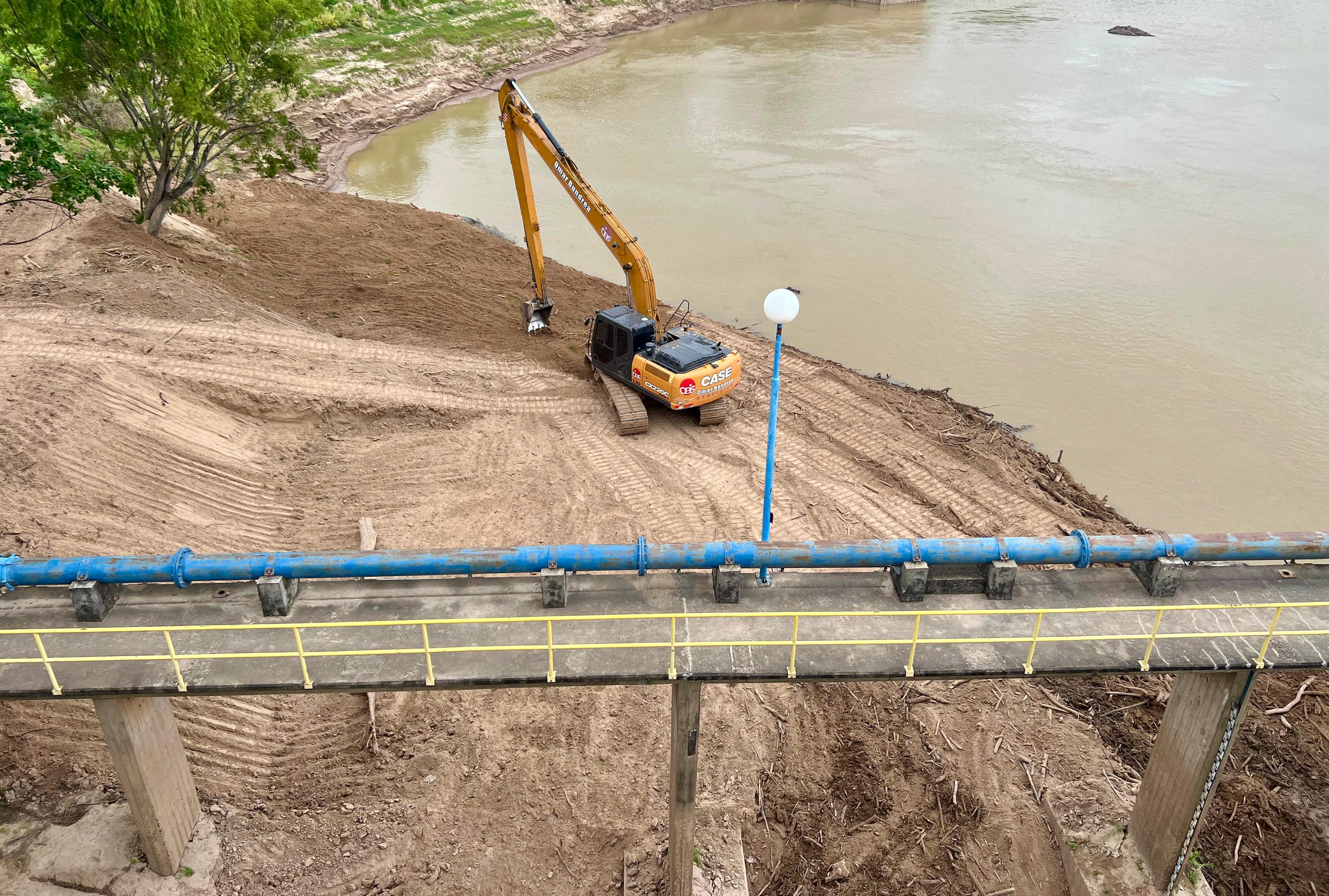 SAMEEP REALIZÓ LA LIMPIEZA EN LA TOMA DE AGUA CRUDA DEL RÍO BERMEJO EN ...