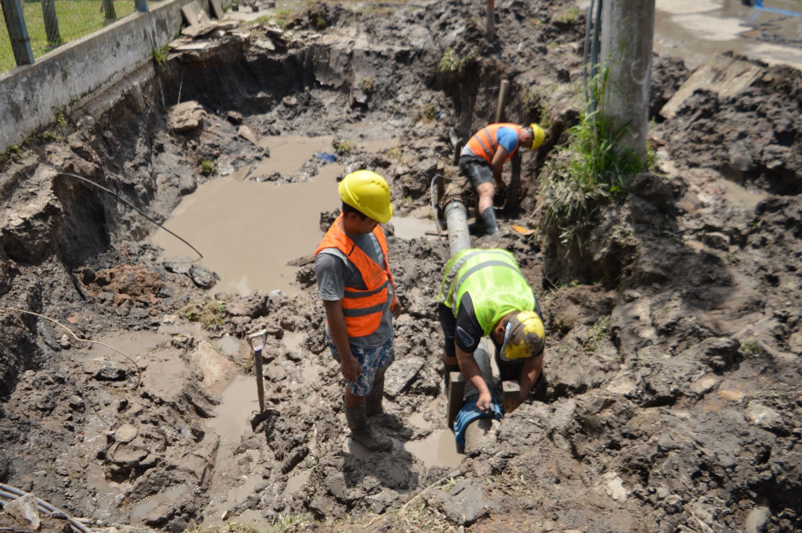 SAMEEP RESTABLECE EL SERVICIO DE AGUA POTABLE EN LOS BARRIOS SAN ...